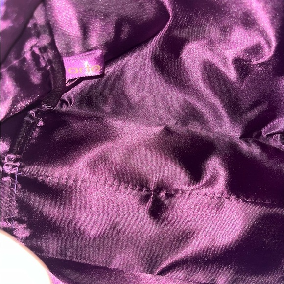 Tarte Nylon Purple w/ Goldtone Hardware Cosmetic Bag NWOT - Picture 6 of 7